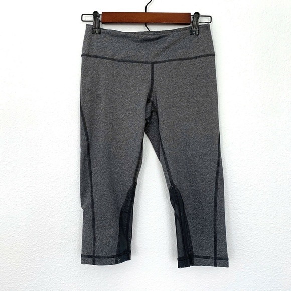 Z by Zella Gray Mesh Panel Crop Capri Leggings - Picture 2 of 8